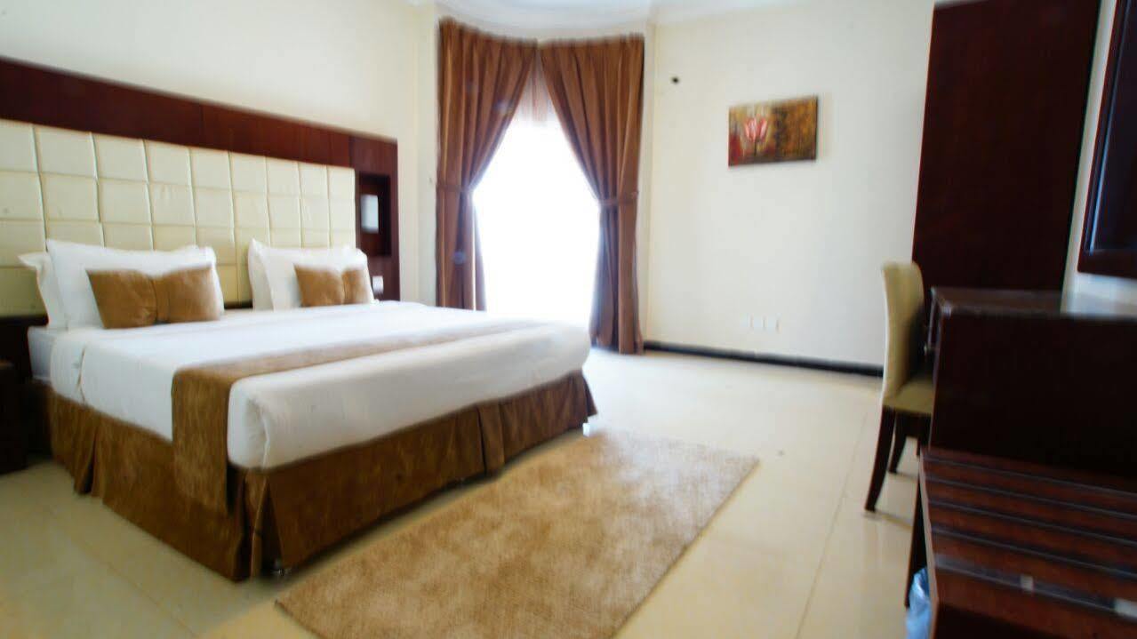 Al Muhaidb King Abdul Aziz - Al Malaz Riad Exterior foto